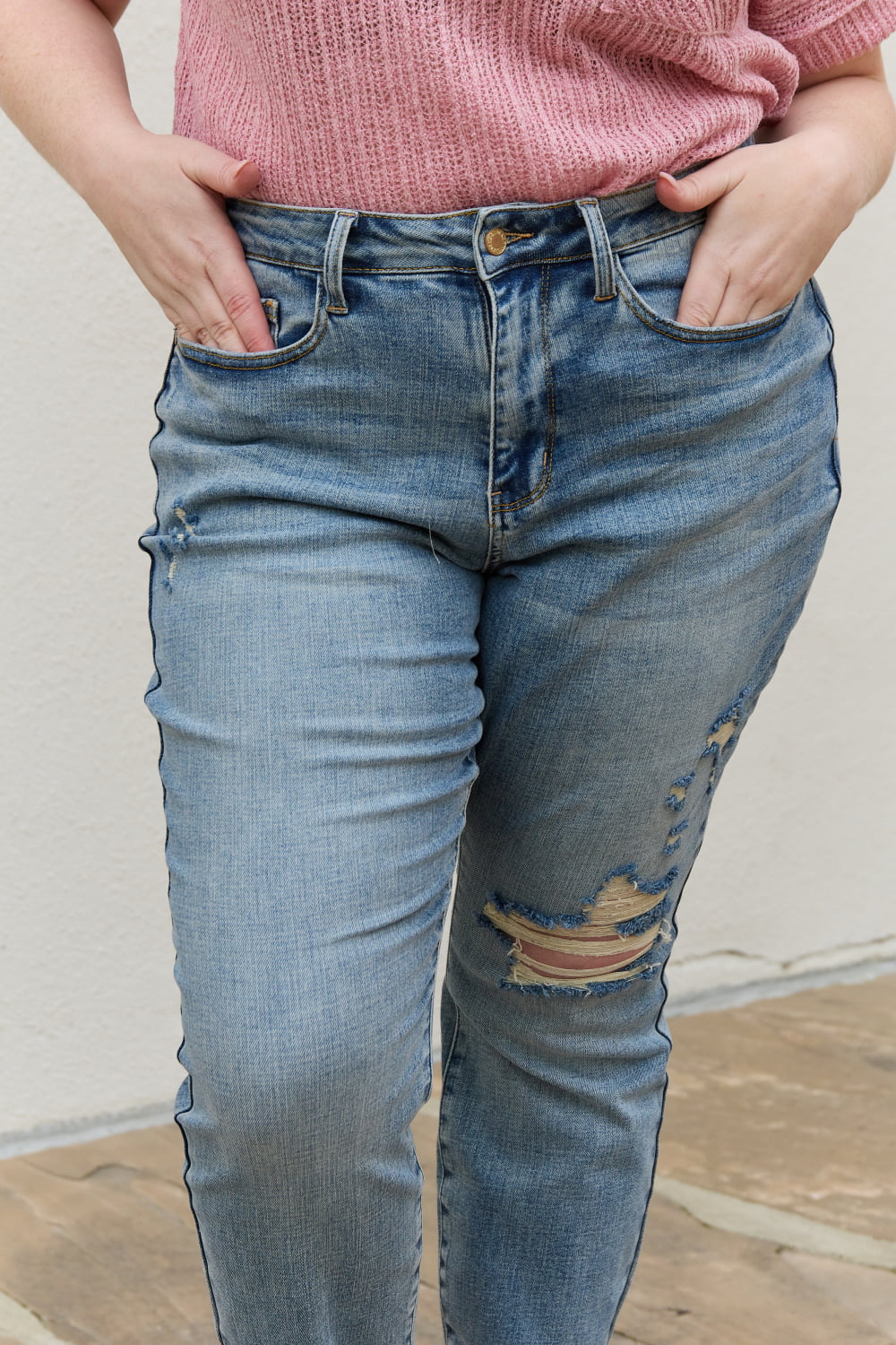 Close-Up, Plus Size, Judy Blue, Mid-Rise Boyfriend Fit with Destroyed Knee, Cuffed Jeans Style 88605