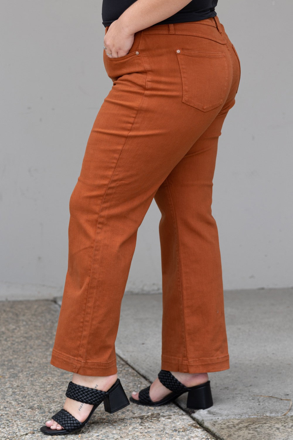 Judy Blue, Full Size Feeling Special Pocket Jeans