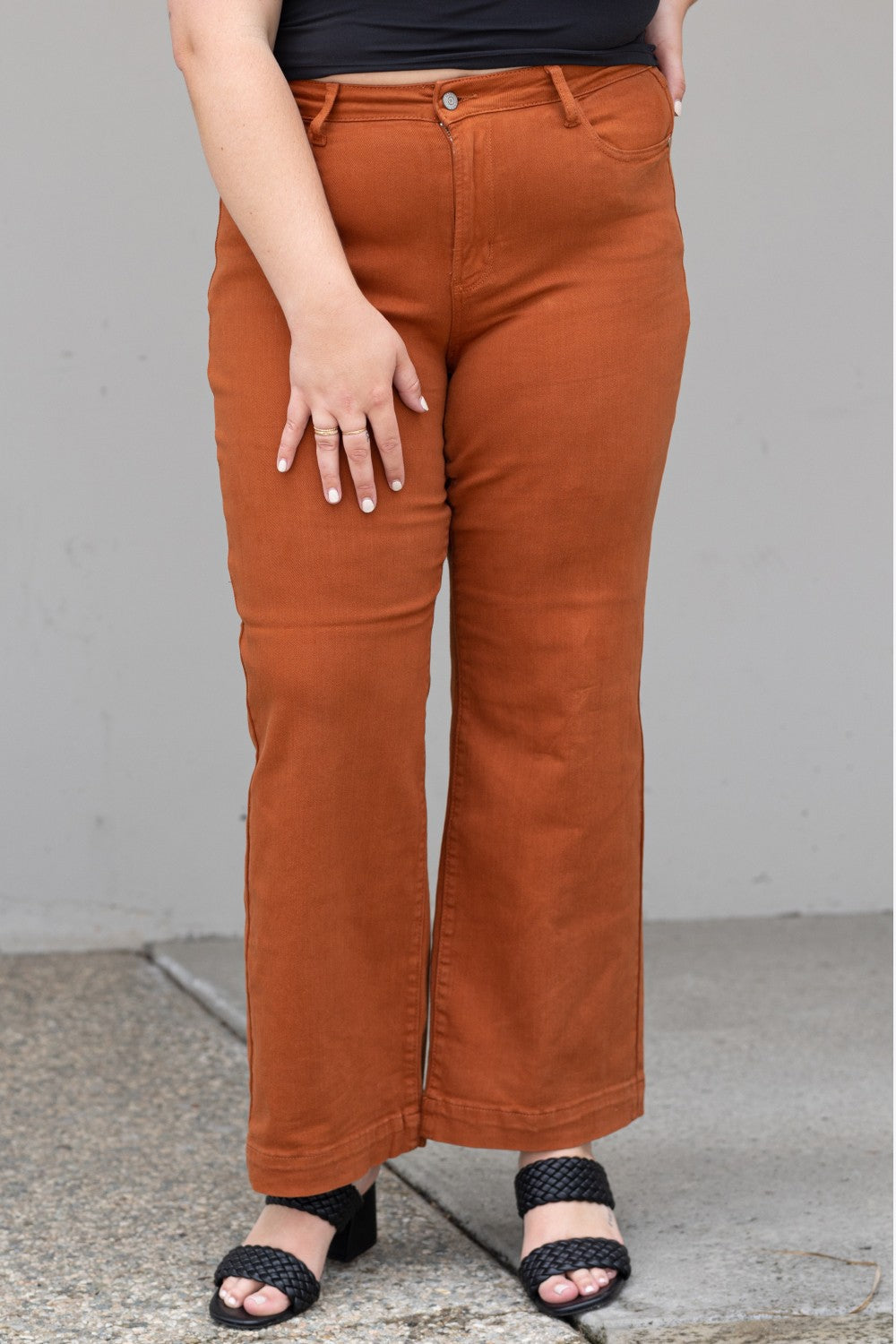 Judy Blue, Full Size Feeling Special Pocket Jeans