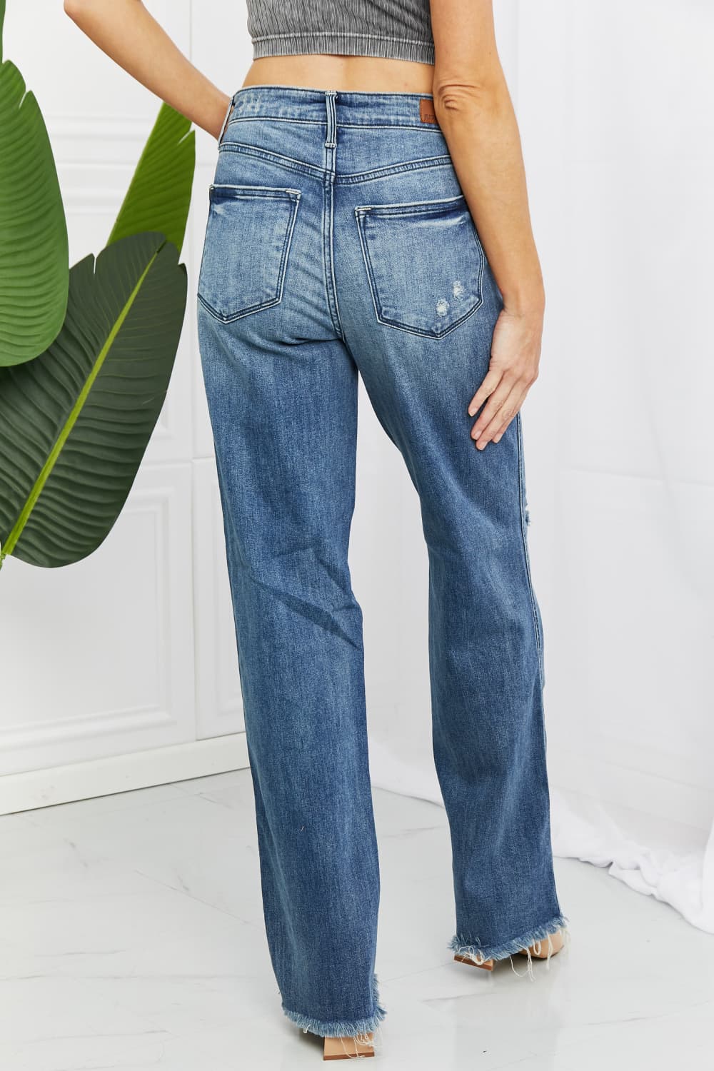 Back View, Judy Blue, Hi-Waisted Straight Leg w/Destroy Knee Jeans Style 82498
