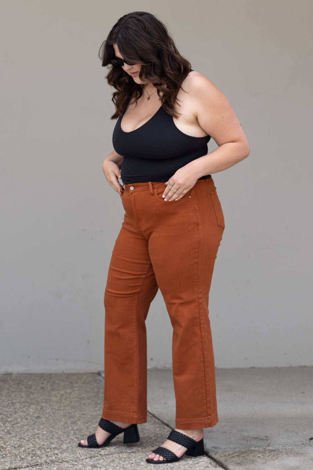 Judy Blue, Full Size Feeling Special Pocket Jeans