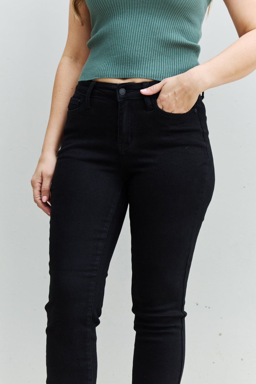 Close-Up, Judy Blue, Mid-Rise, Black Slim Fit Jeans Style 88756