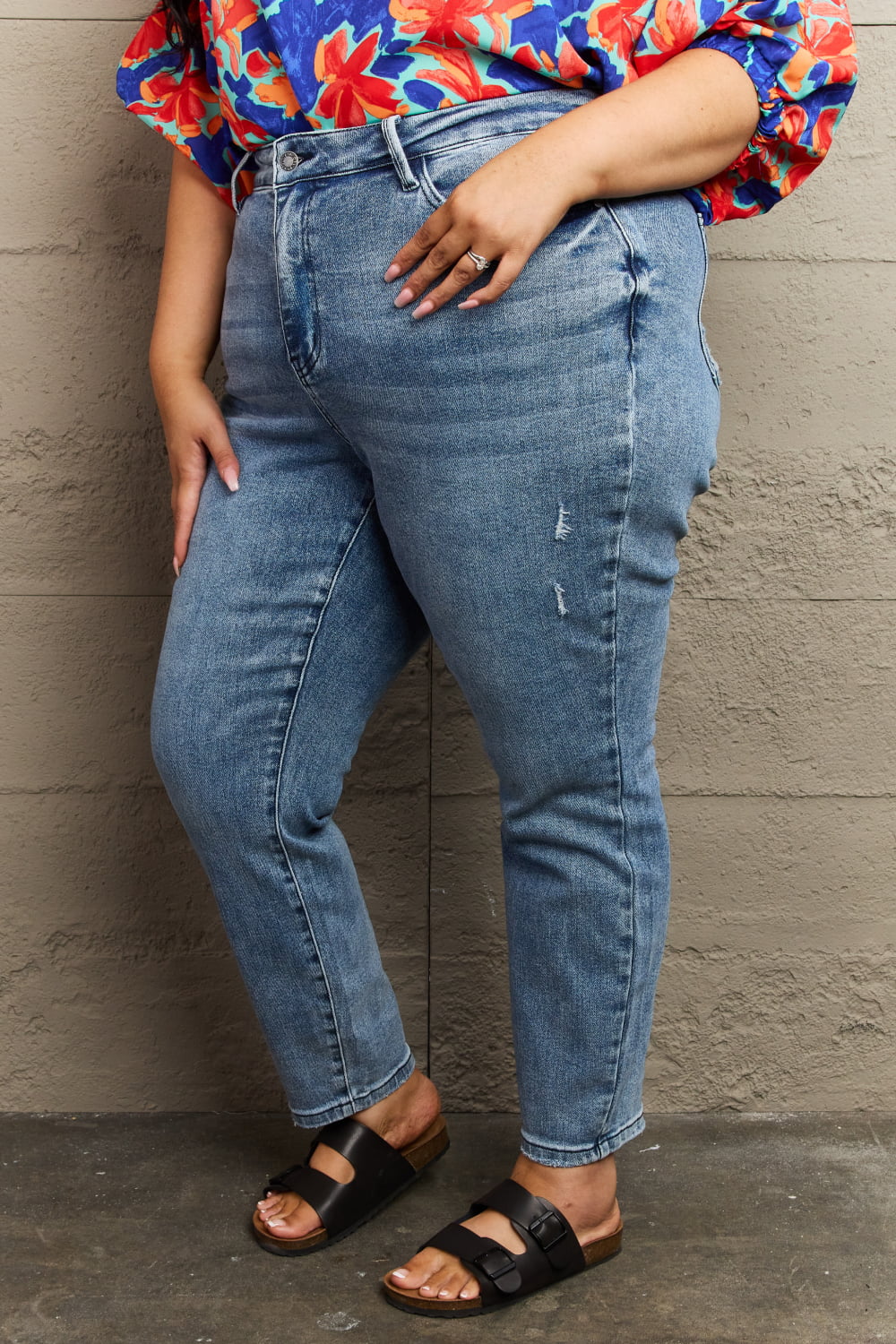 Judy Blue, High Waist Vintage Mild Destroyed Slim Fit Jeans