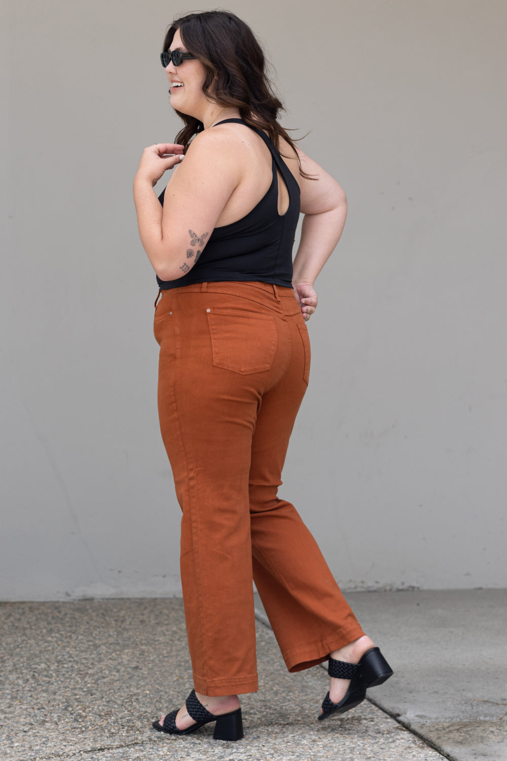 Judy Blue, Full Size Feeling Special Pocket Jeans