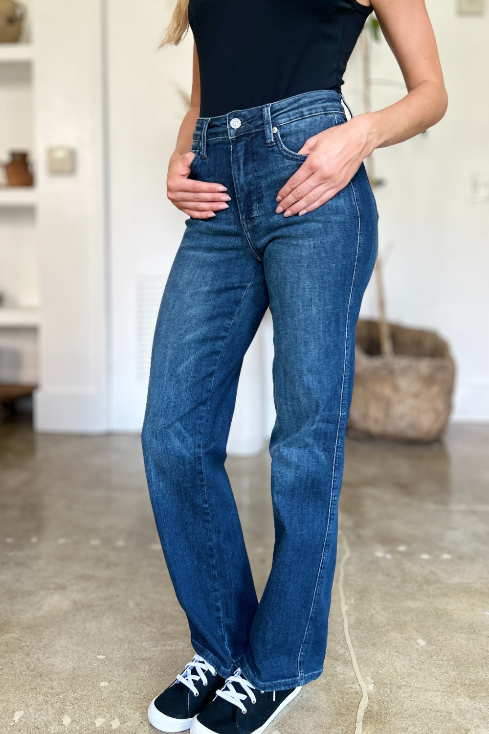 Side View, Judy Blue, Mid Rise Tummy Control Straight Leg Jeans Style 88861