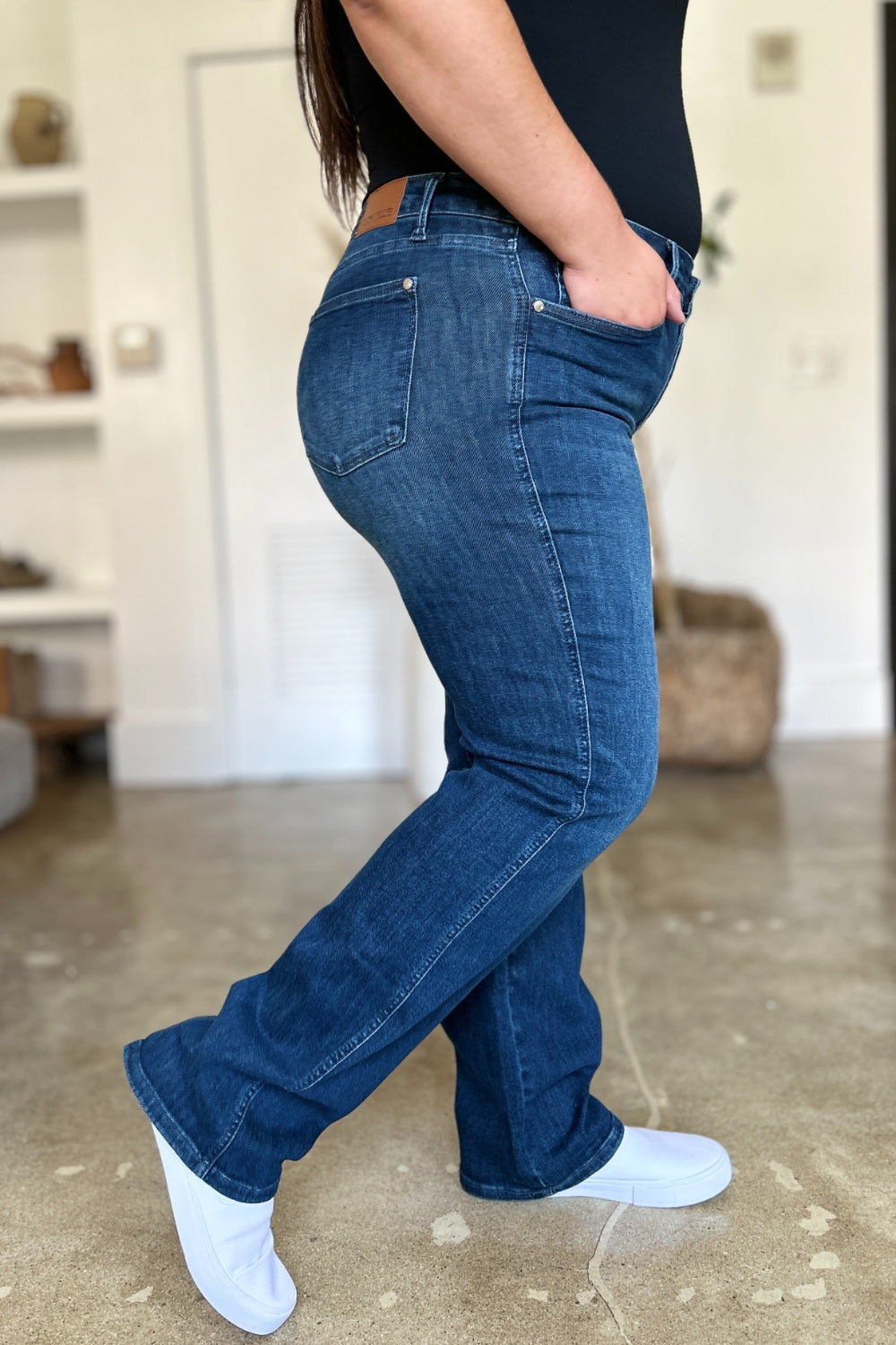 Side View, Judy Blue, Plus Size Mid Rise Tummy Control Straight Leg Jeans Style 88861