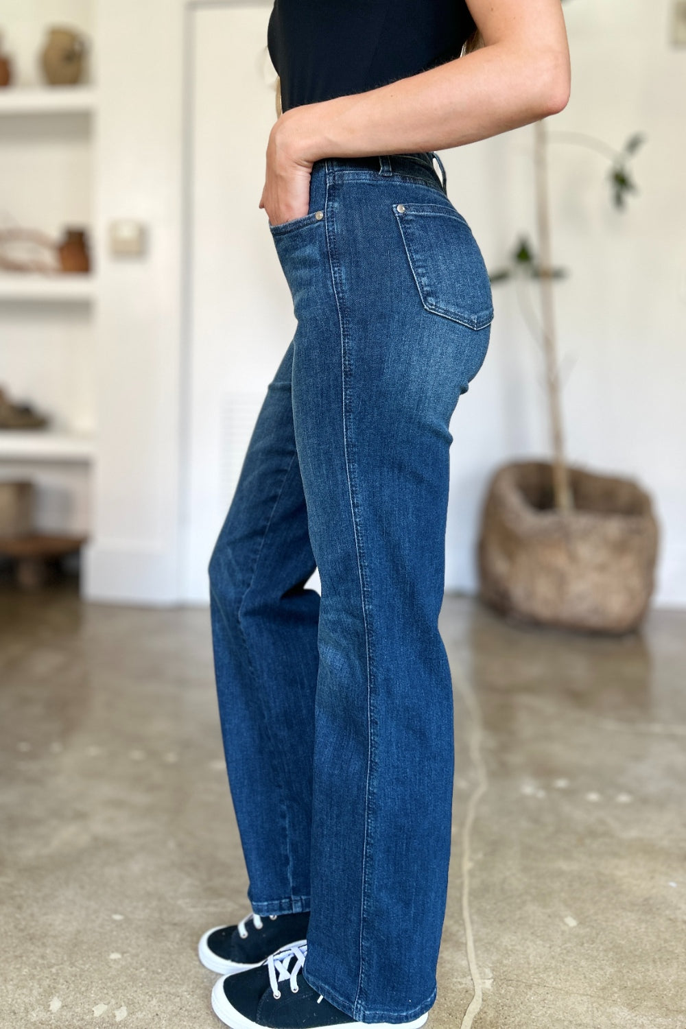 Side View, Judy Blue, Mid Rise Tummy Control Straight Leg Jeans Style 88861