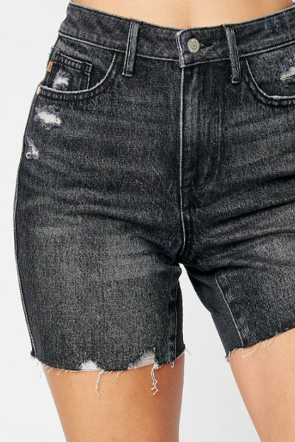 Close-Up, Judy Blue, High Rise Tummy Control Denim Shorts in Washed Black Style 150252