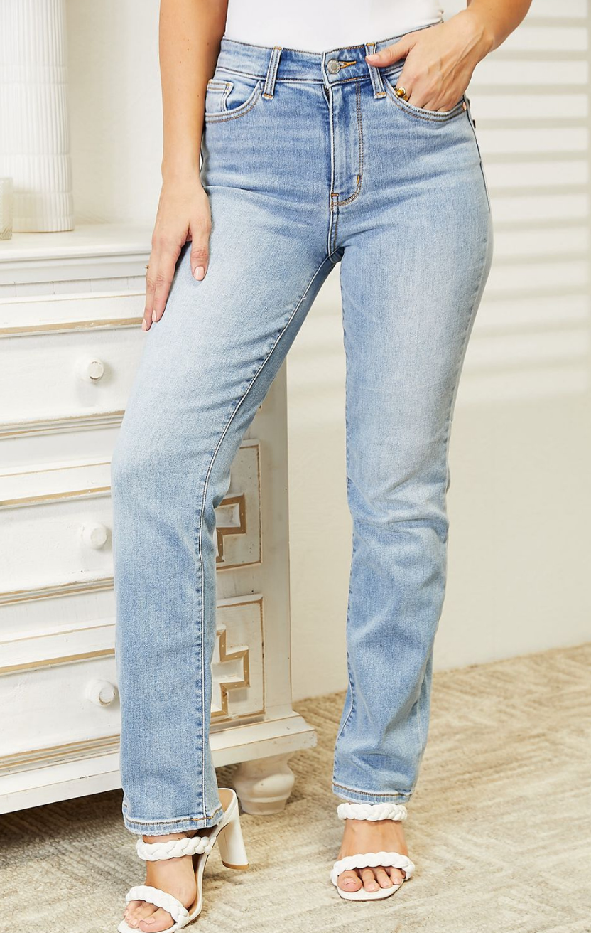 Judy Blue High-Rise Contrast Wash Thermal Straight Jeans Style 82562