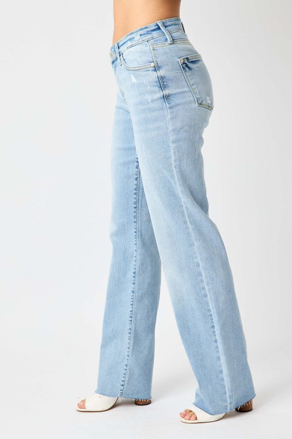 Side VIew, Judy Blue, V Front Waistband Straight Jeans Style Number 82483