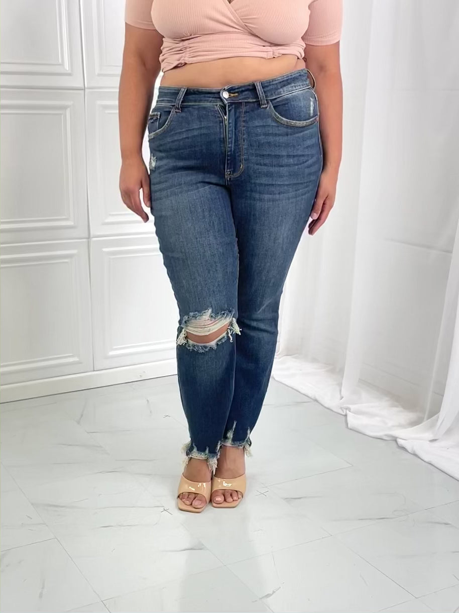 Plus Size, Video, Judy Blue, Mid Rise Chopped Hem Relaxed Jeans Style 82446