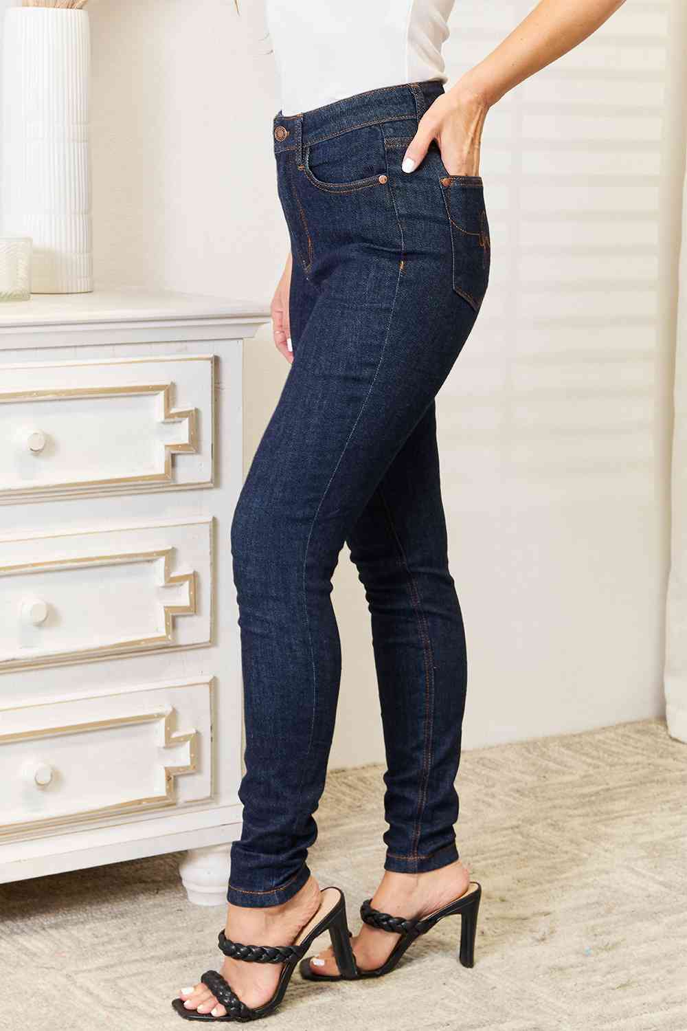 Side View, Judy Blue, High Waist Classic Back Pocket Embroidery Skinny Jeans Style 88683