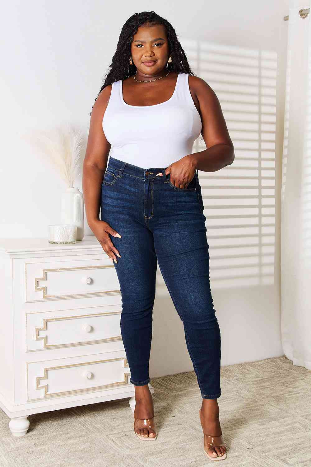 Plus Size, Judy Blue, High-Rise Handsand Skinny Jeans Style 82553