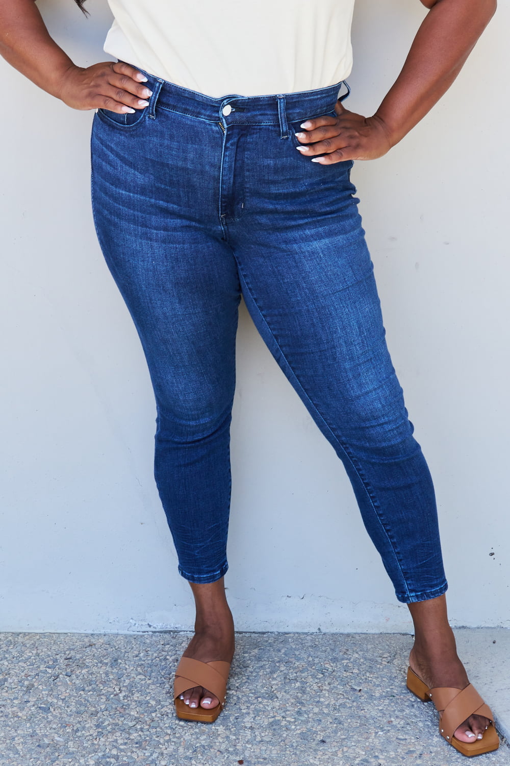 Plus Size, Judy Blue Mid Rise Classic Crinkle Ankle Detail Skinny Jeans 82505