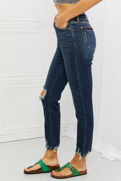 Side View, Judy Blue, Mid Rise Chopped Hem Relaxed Jeans Style 82446