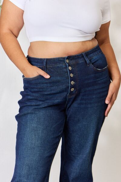 Close-Up, Plus Size, Judy Blue, High-Rise 5-Button Fly Straight Jeans Style 88598