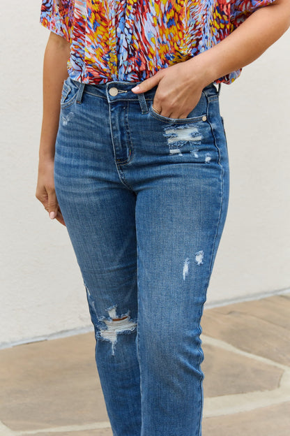 Close-Up, Judy Blue, High-Rise Destroyed Ankle Straight Jeans with Colorful Pocket Embroidery Style 88610