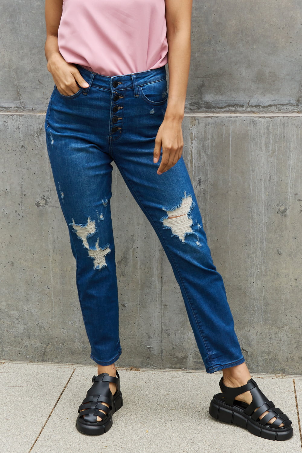 Close-Up, Judy Blue, High Waist Zigzag and Button Fly Destroyed Boyfriend Jeans Style 88526