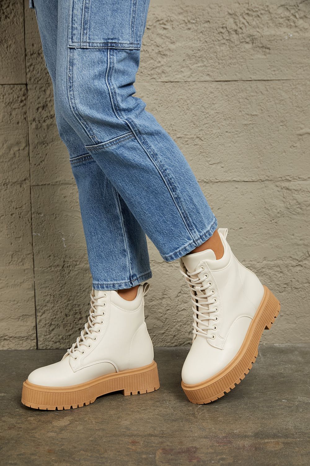 Qupid, Platform Combat Boots