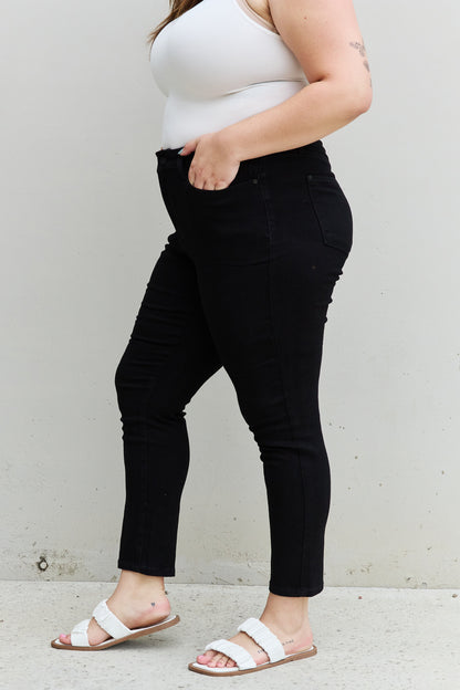 Side View, Plus Size, Judy Blue, Mid-Rise, Black Slim Fit Jeans Style 88756