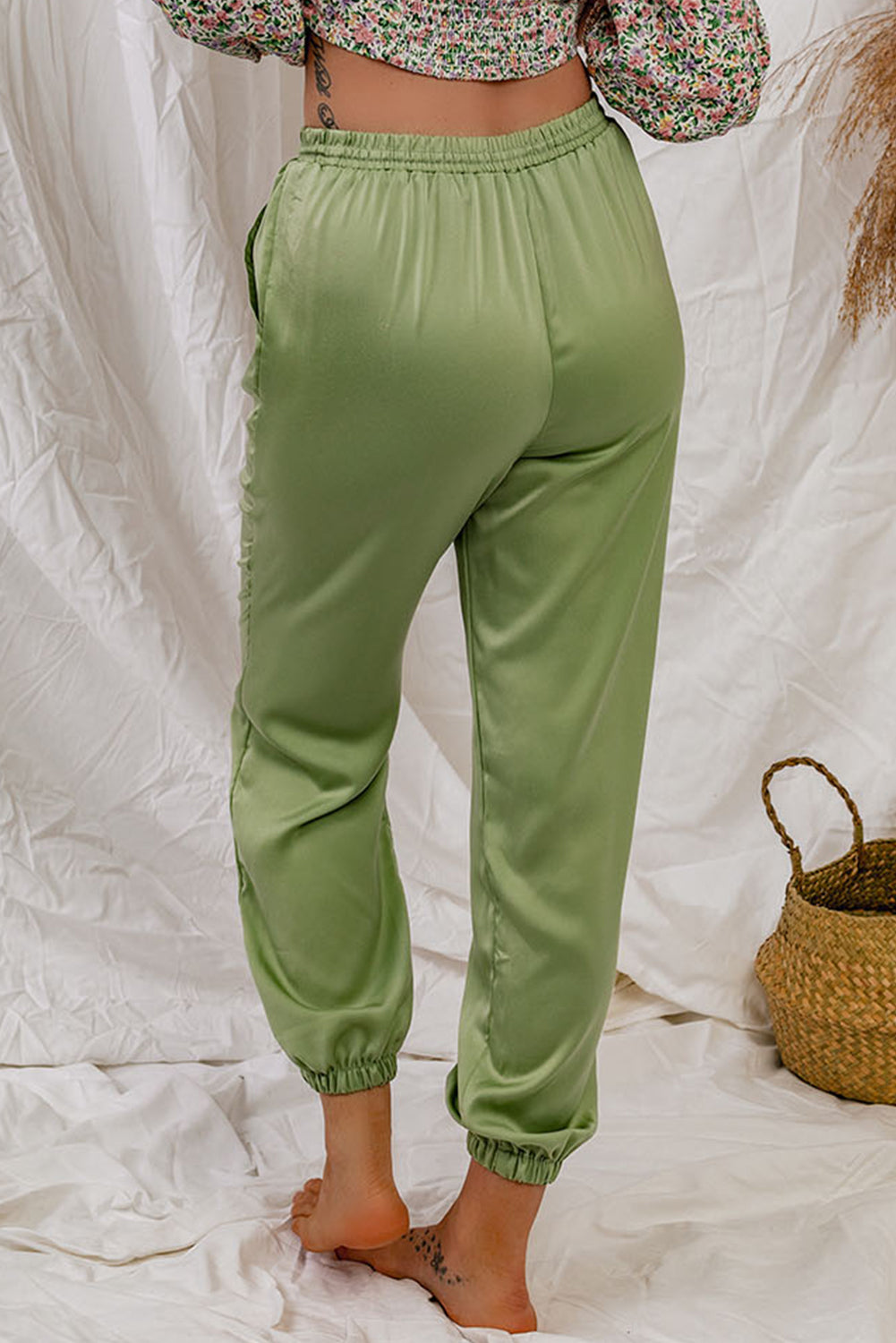 Back View, Drawstring Pull-On Joggers with Pockets