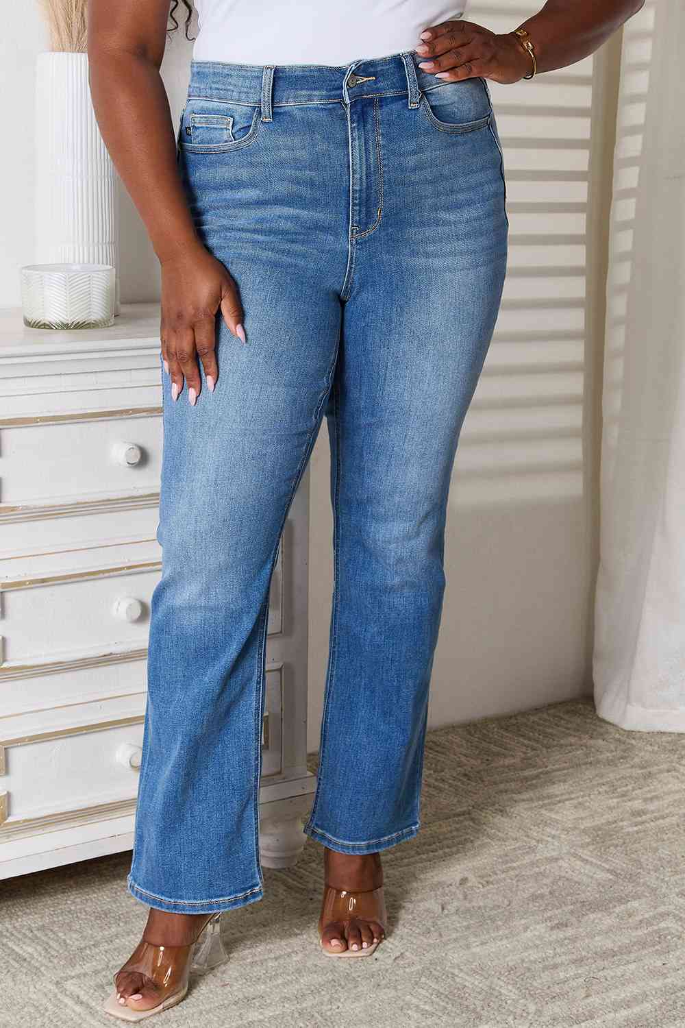 Plus Size, Judy Blue, High Waist Classic Contrast Wash Bootcut Jeans Style 82515