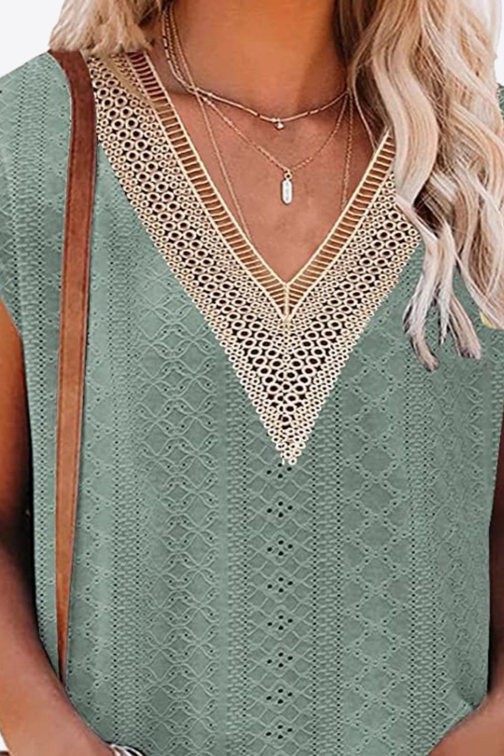 Close-Up, Eyelet Contrast V-Neck Tee In Sage