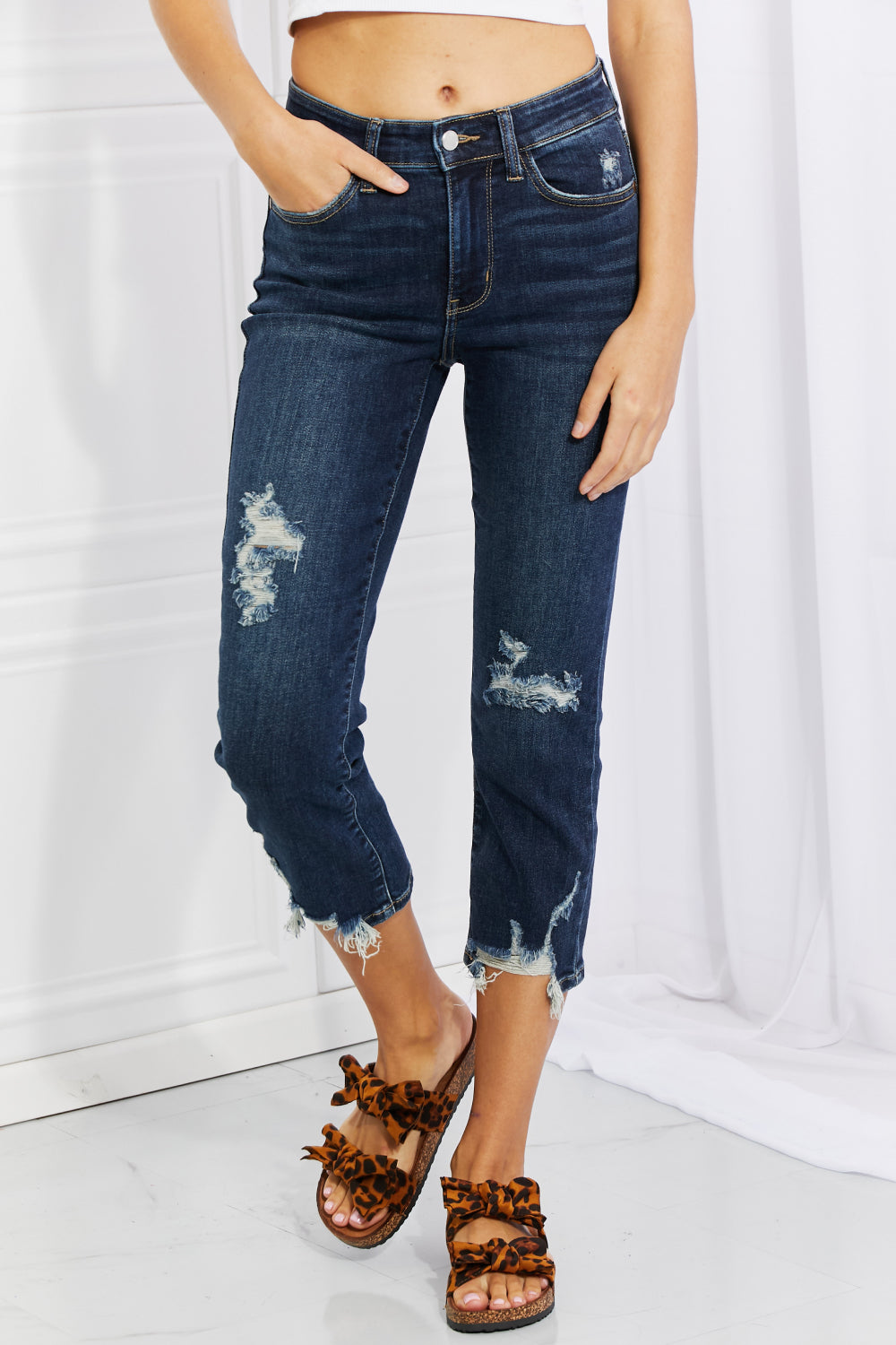 Judy Blue, Mid Rise Destroyed Hem Cropped/Capri Straight Leg Pants, 82145
