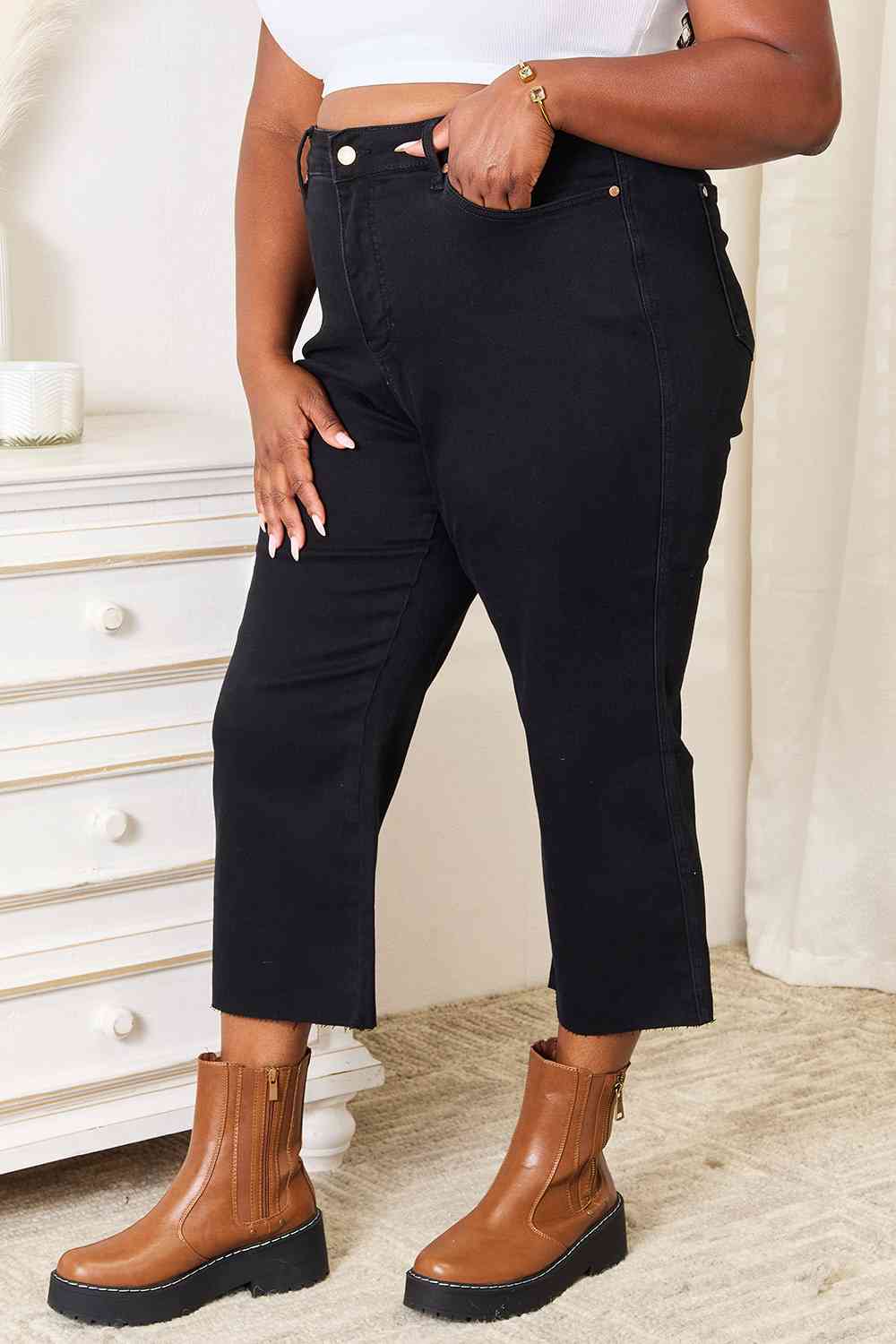 Side View, Plus Size, Judy Blue, High Waist Wide Leg Black Stretchy Cropped Jeans Style 88710