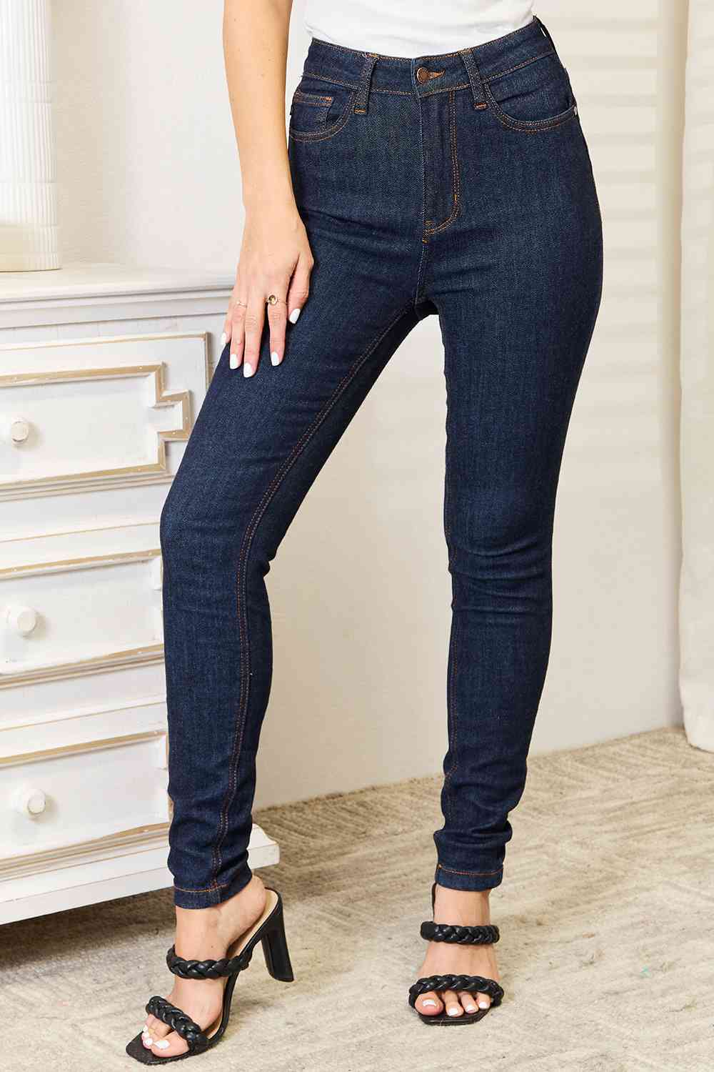 Judy Blue, High Waist Classic Back Pocket Embroidery Skinny Jeans Style 88683