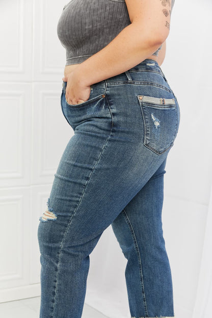 Close-Up, Plus Size, Judy Blue, Mid-Rise Destroyed Single Cuff Dad Straight Leg Pants