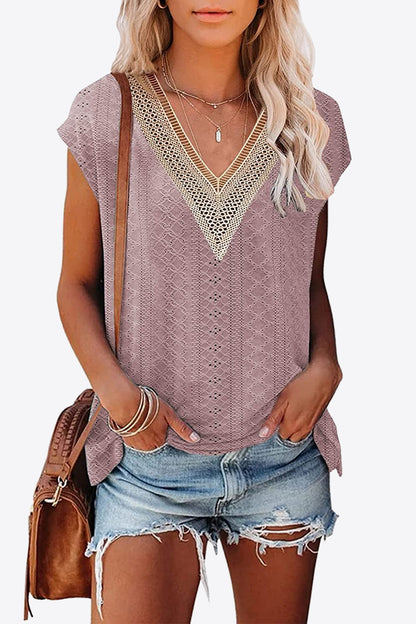 Eyelet Contrast V-Neck Tee In Lilac